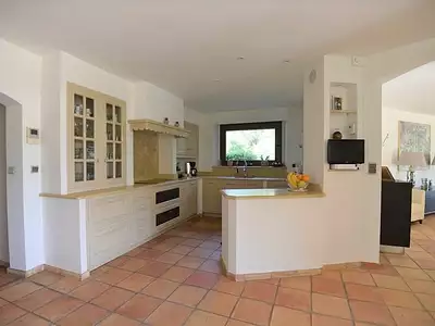 Maison, 280 m²