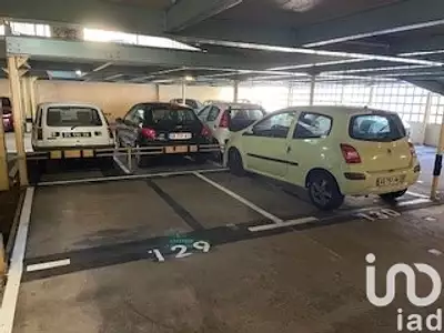 Parking, 108 m²