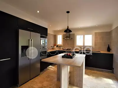 Maison, 170 m²