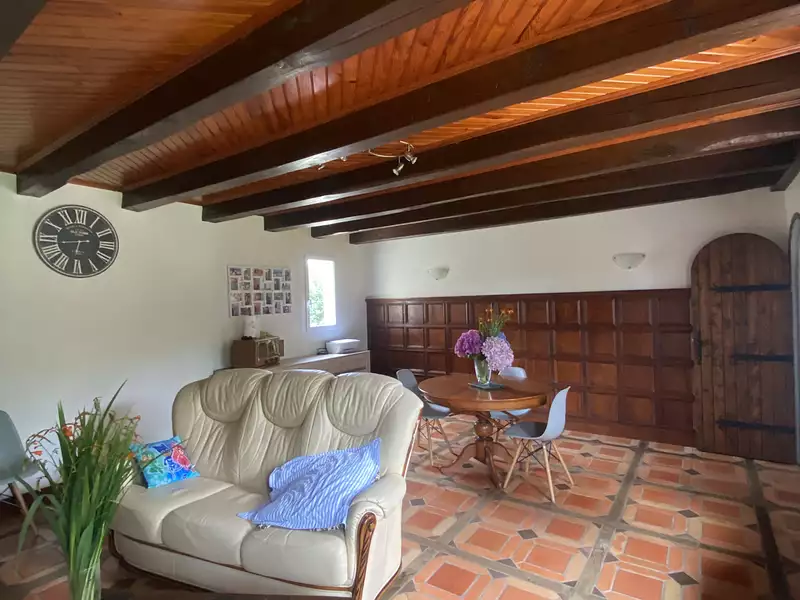 Maison, 196 m²