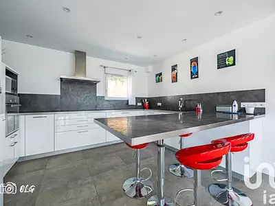 Maison, 170 m²