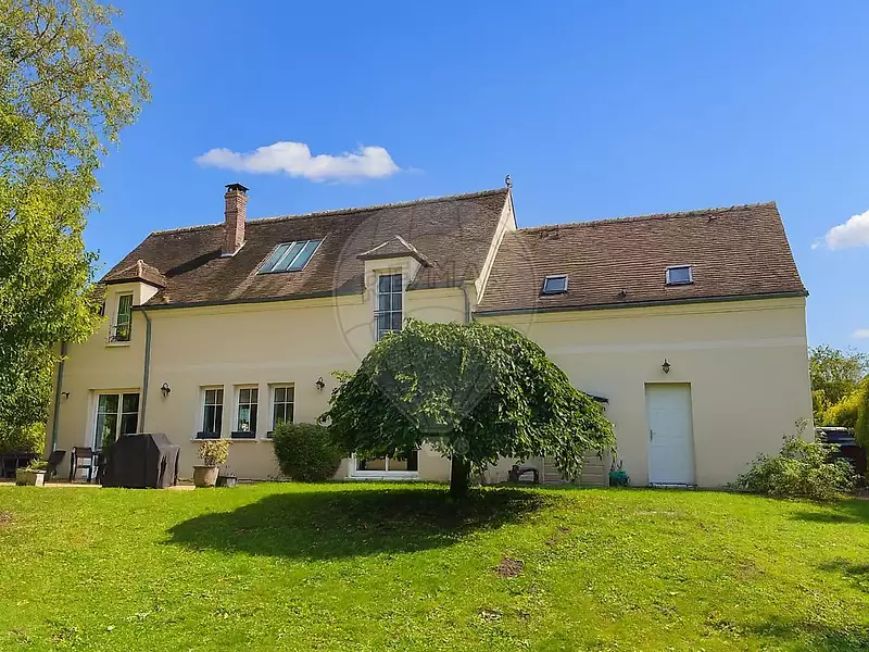 Maison, 169 m²