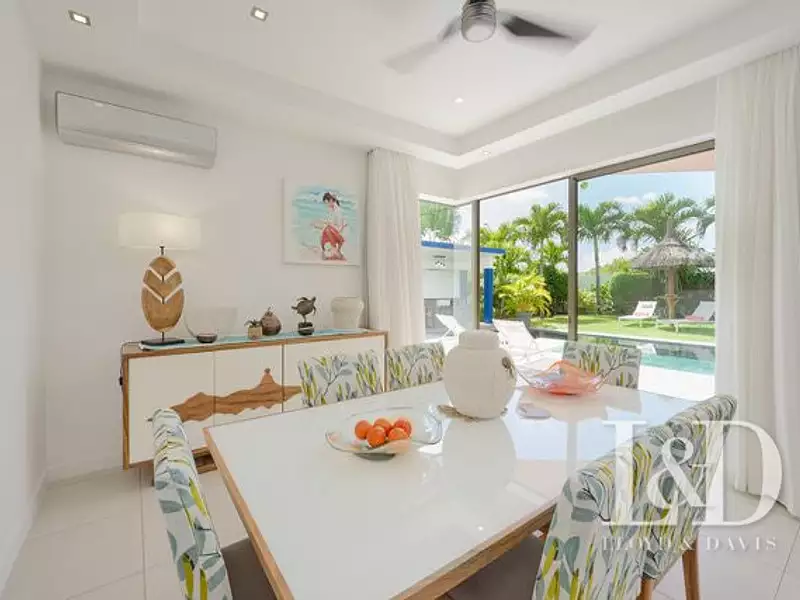 Maison, 260 m²
