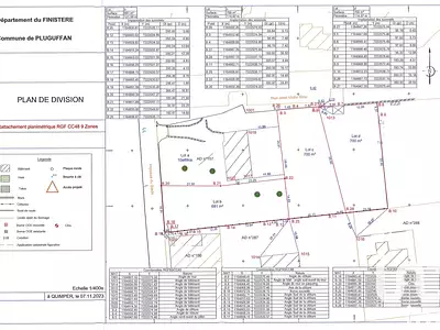 Terrain, 700 m²