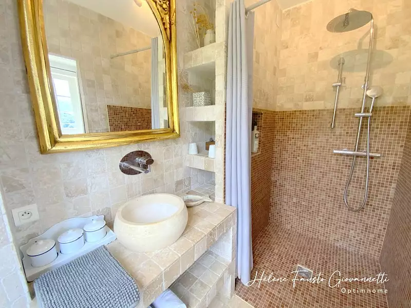 Maison, 175 m²