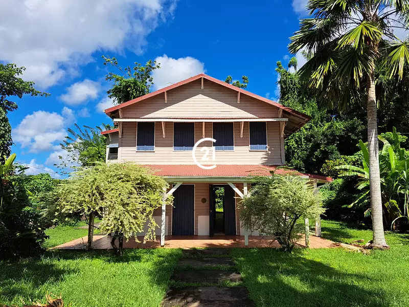 Maison, 230 m²