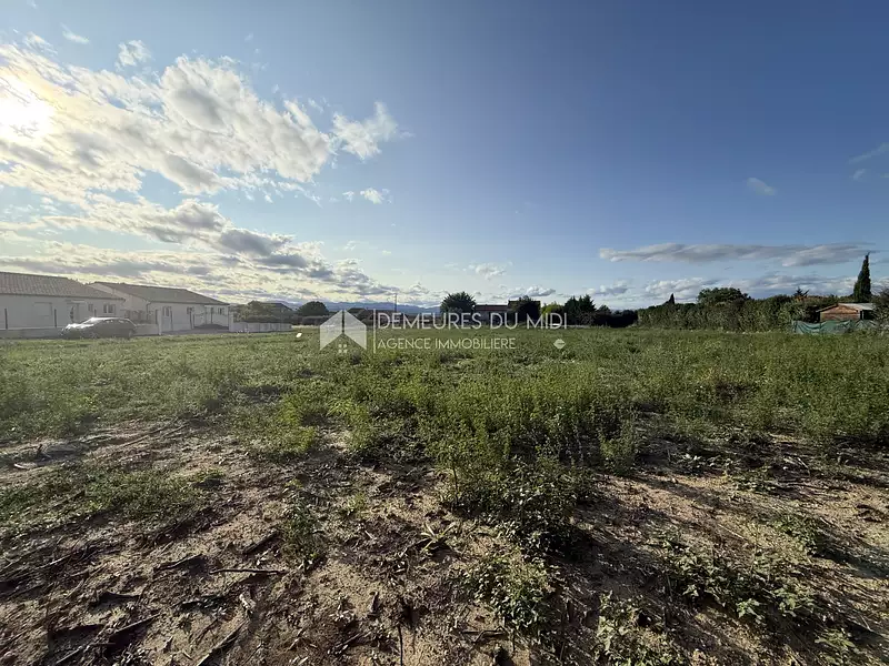 Terrain, 885 m²