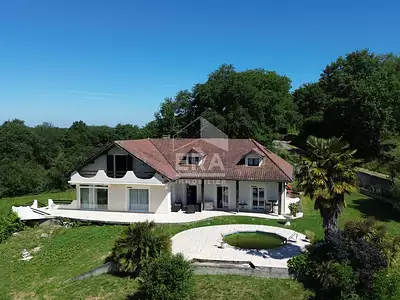 Maison, 227 m²