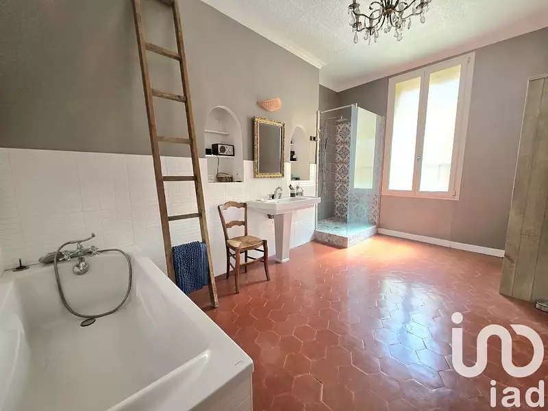 Maison, 270 m²