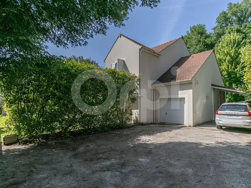 Maison, 195 m²