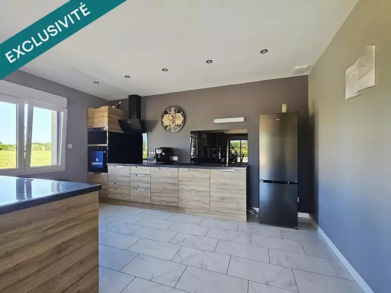 Maison, 94 m²