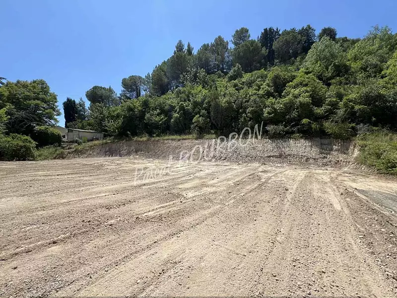 Terrain, 1 078 m²