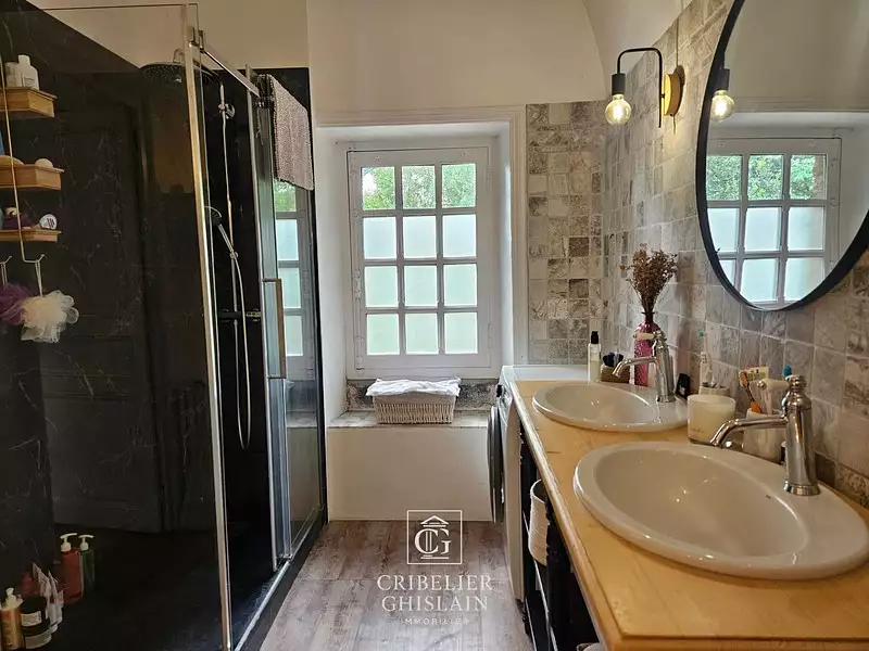 Maison, 190 m²