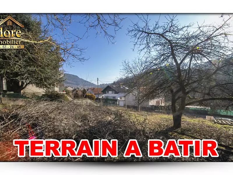 Terrain, 733 m²