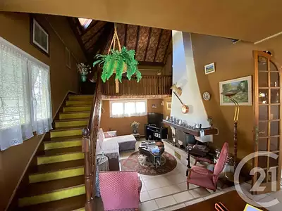 Maison, 196 m²
