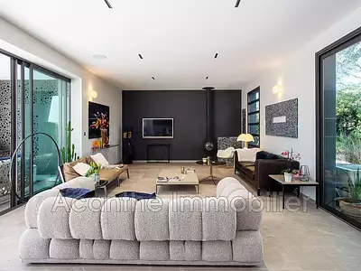 Maison, 400 m²