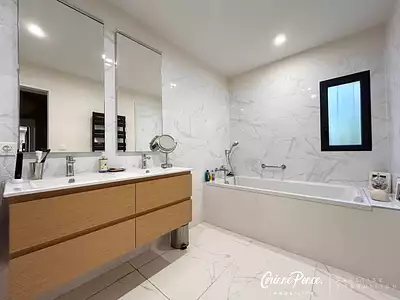 Maison, 232 m²