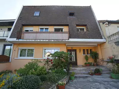 Immeuble, 240 m²