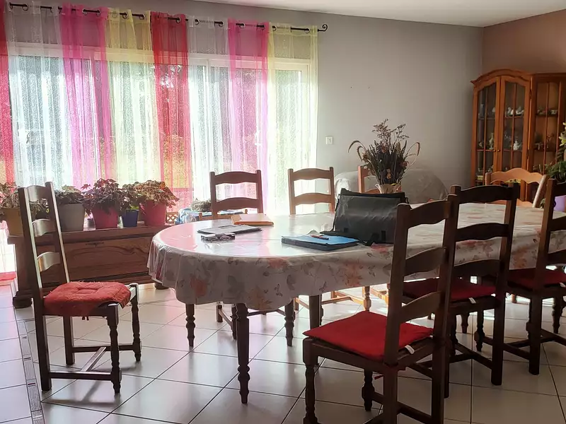 Maison, 169 m²