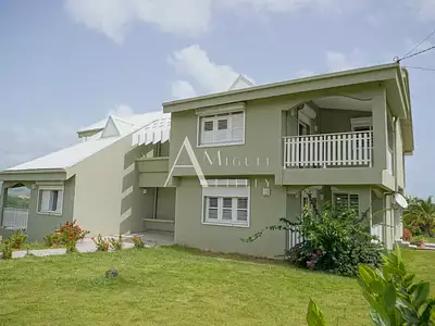 Maison, 328 m²