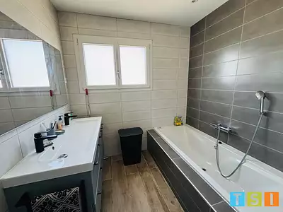 Maison, 145 m²