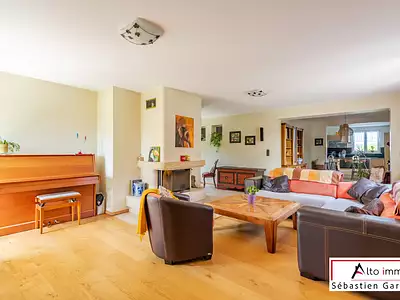 Maison, 228,41 m²