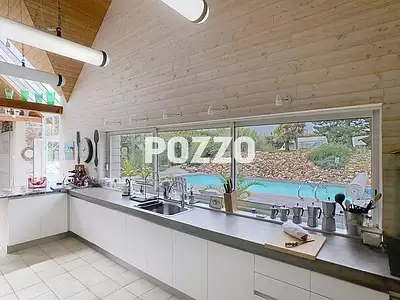 Maison, 277 m²