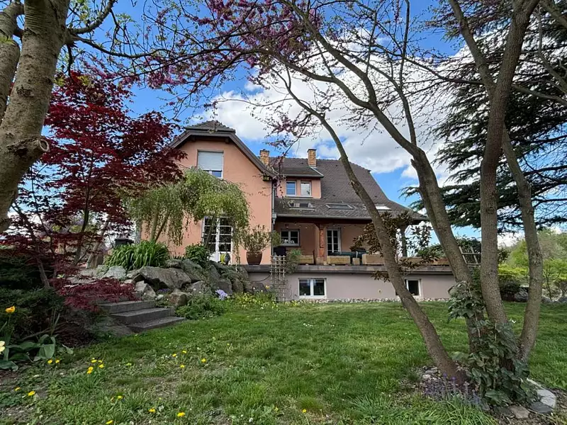 Maison, 370 m²