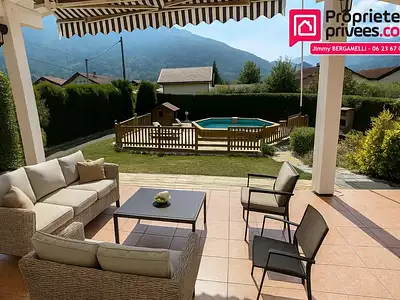 Maison, 232 m²