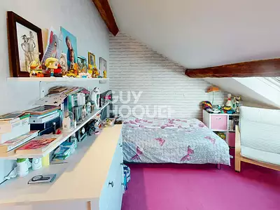 Maison, 225 m²