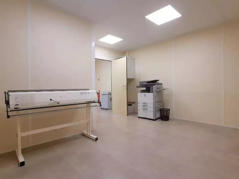 Divers, 255 m²
