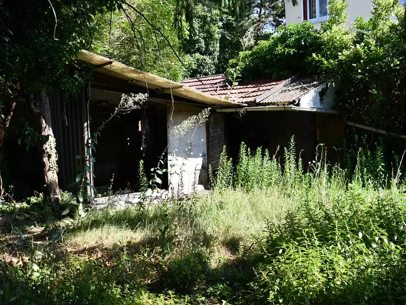 Terrain, 370 m²