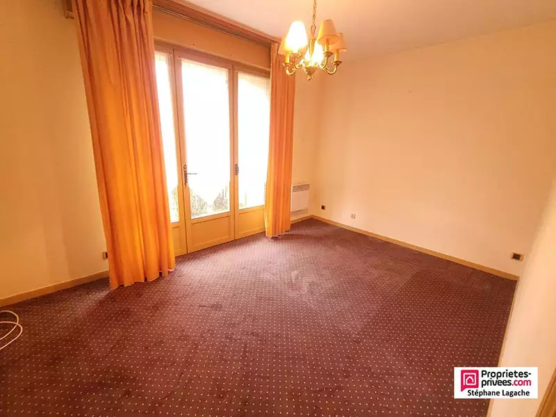 Maison, 255 m²