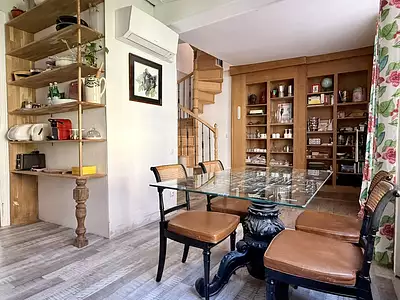 Maison, 296 m²