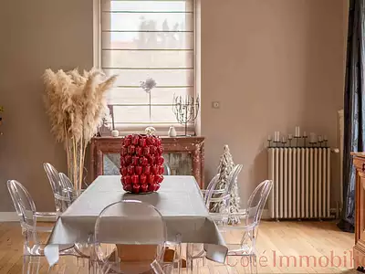 Maison, 374 m²