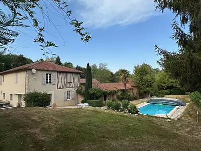 Maison, 260 m²