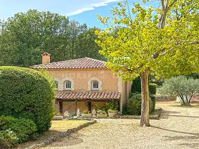 Maison, 315 m²