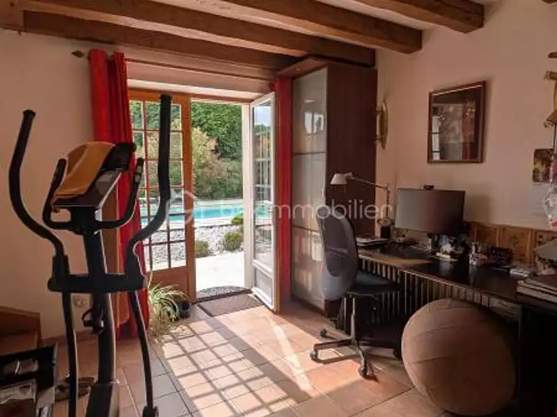 Maison, 210 m²