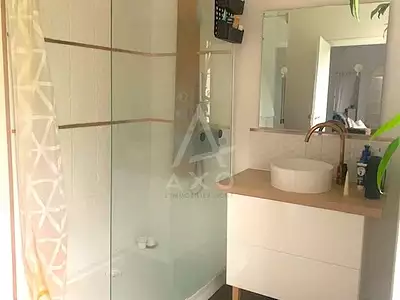 Maison, 250 m²