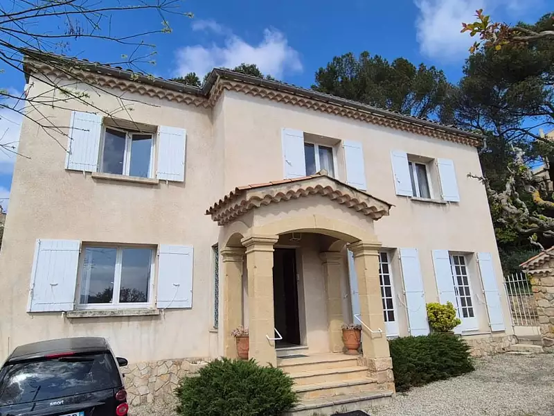 Maison, 237 m²