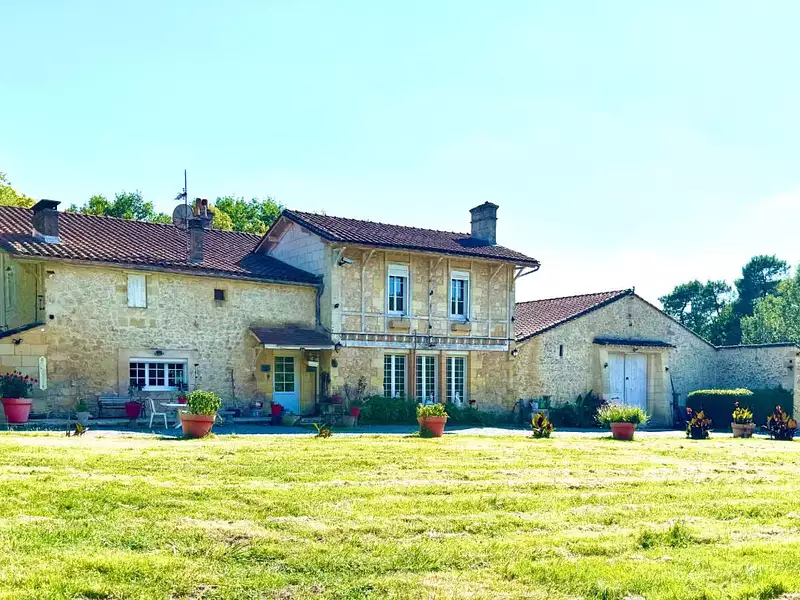 Maison, 320 m²