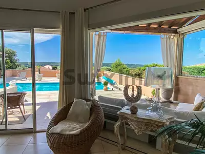 Maison, 257 m²