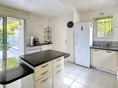 Maison, 220 m²