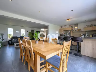 Maison, 167 m²