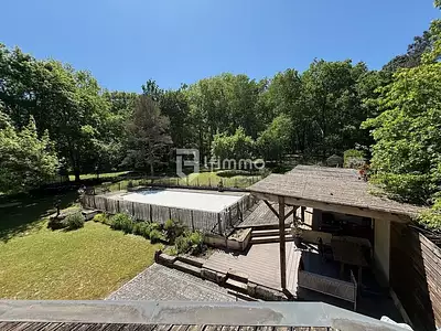 Maison, 281 m²