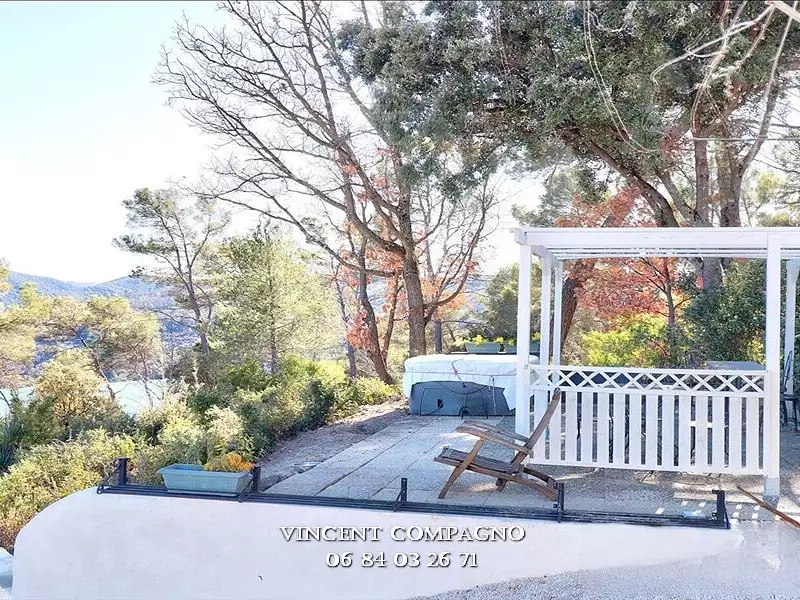 Maison, 230 m²
