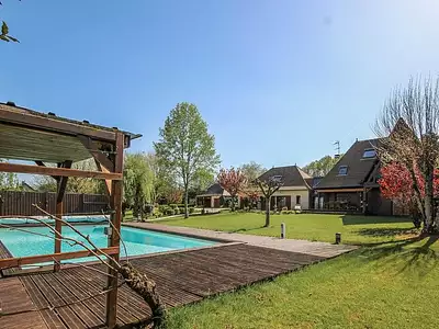 Maison, 221,6 m²