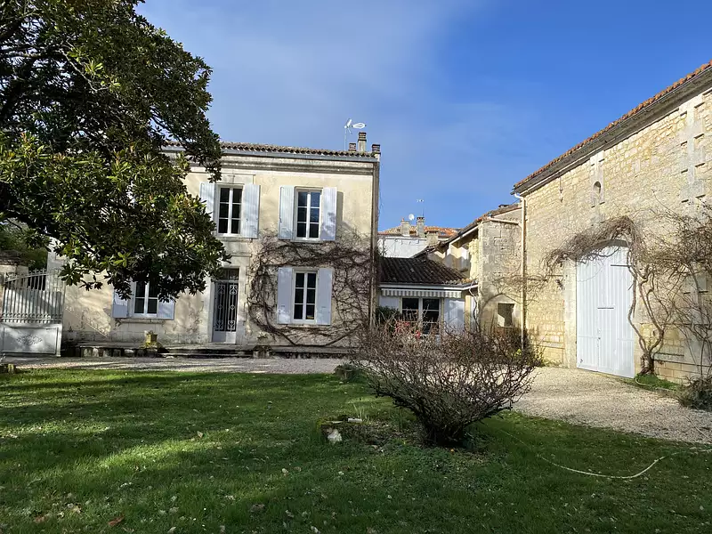 Maison, 324 m²