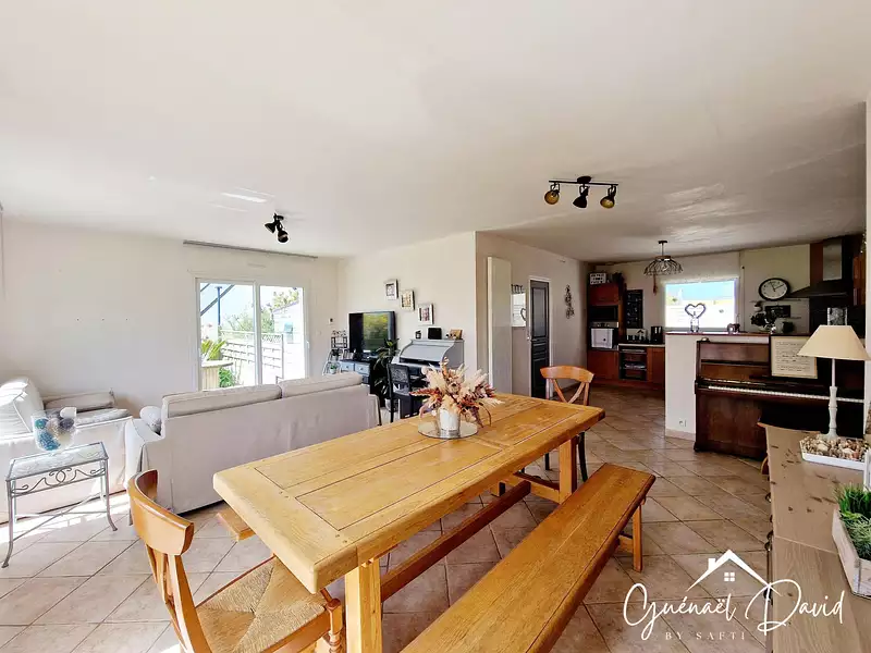 Maison, 141 m²