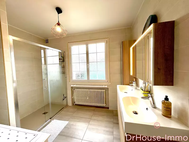 Maison, 174 m²